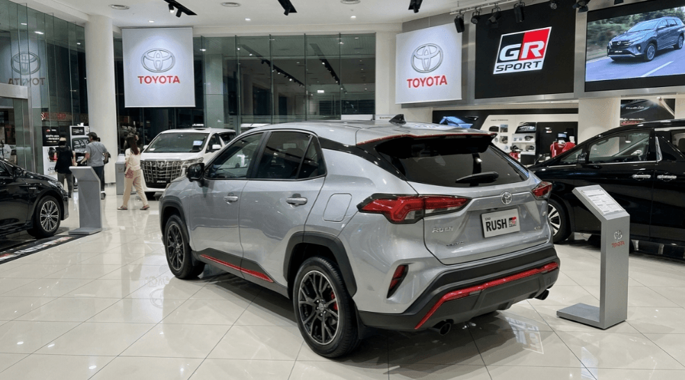 Review Singkat Toyota Rush GR Sport 2026: SUV Tangguh, Elegan, dan Kabin Luas untuk Perjalanan Jauh Keluarga Indonesia