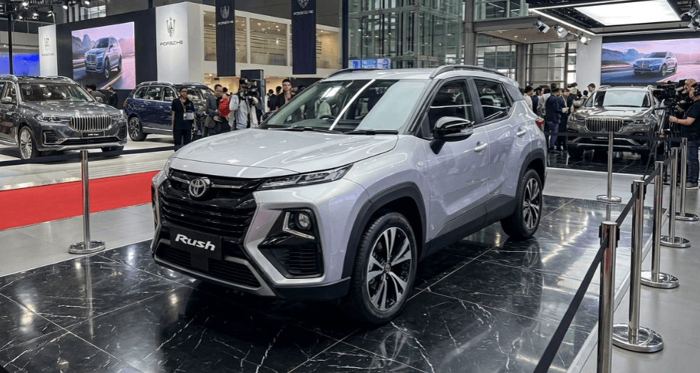 Toyota Rush Facelift 2026 Segera Masuk Dealer Indonesia, SUV 7 Seater Kompak dengan Jarak Terang Tanah Tinggi dan Harga Terjangkau