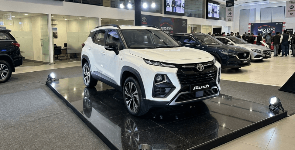 Toyota Siapkan SUV RWD Murah 2026, Rush Facelift Bisa Angkut 7 Penumpang dan Siap Goyang Pasar Otomotif Indonesia