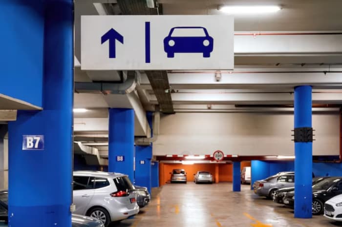 Sering Diabaikan, Ini 5 Kesalahan Parkir Mobil yang Bisa Berakibat Fatal