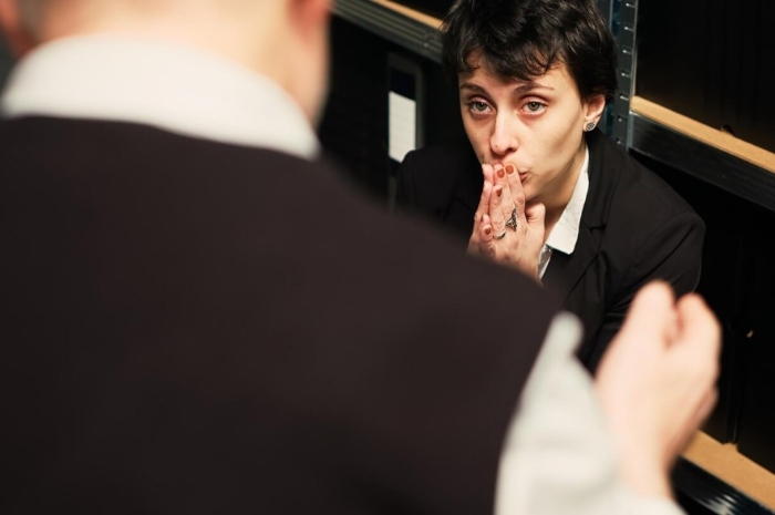 Hati-Hati! Ini 5 Ciri Kamu Jadi Korban Gaslighting di Kantor