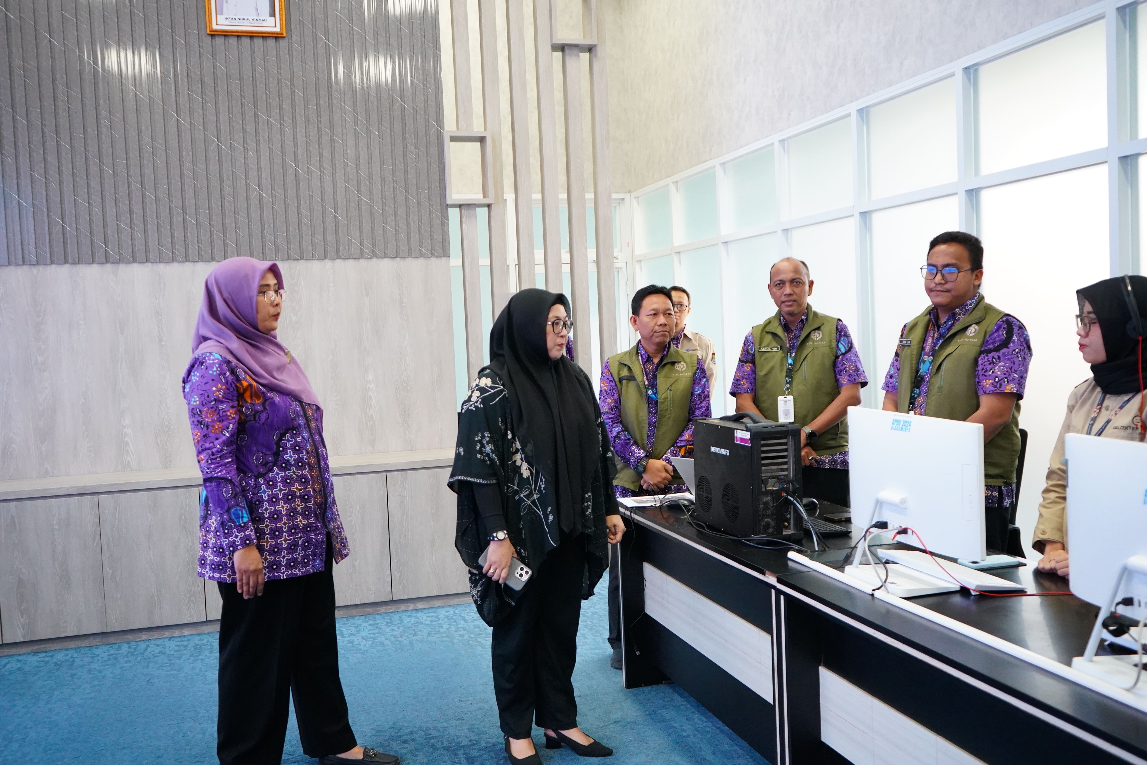 Tingkatkan Keamanan Data Siber dan Layanan Command Center 112, Wabup Tangerang Kunjungi Smart Building Diskominfo