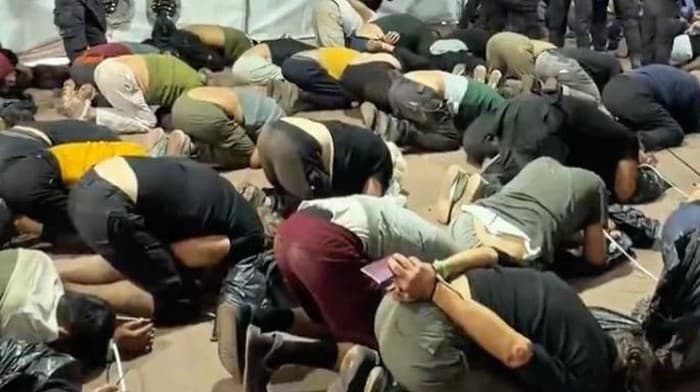Kondisi Terkini Aktivis Flotilla Gaza yang Diculik Israel: Tangan Terikat ke Belakang, Dipaksa Sujud Depan Tentara, Bikin Pemimpin Dunia Murka!