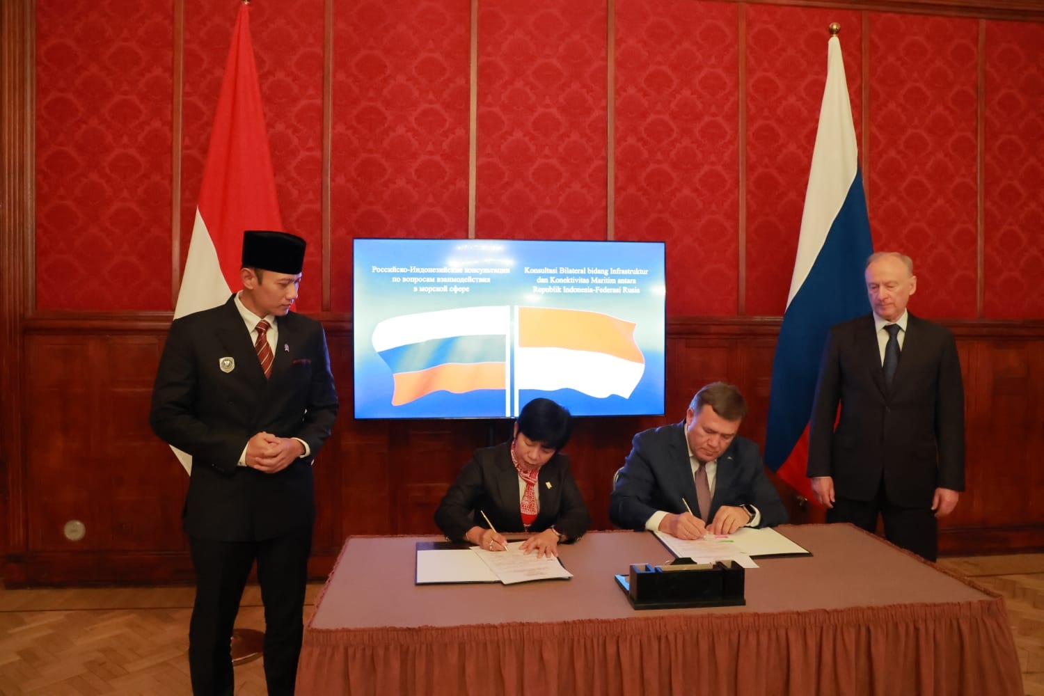 Pimpin Pertemuan Bilateral dengan Dewan Maritim Rusia, Menko AHY Bawa Proyek PLTN Terapung hingga Kapal Cepat