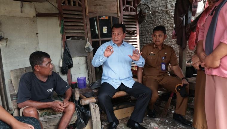 Gerak Cepat Bupati Tangerang Maesyal Rasyid: Usai Tinjau RTLH di Jayanti, Langsung Perintahkan Pembangunan Rumah Hari Ini Juga