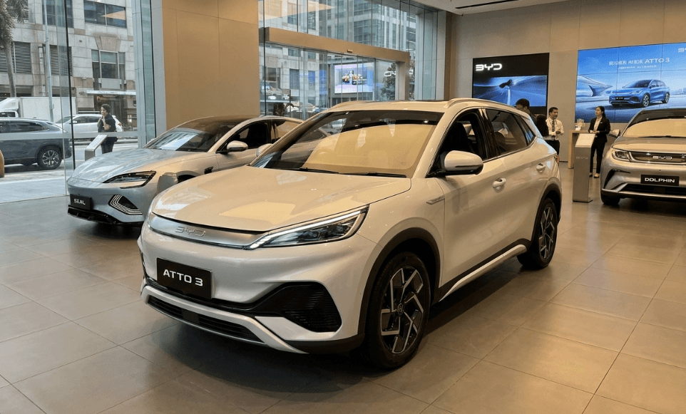 BYD Atto 3 Mencuri Perhatian Pasar Indonesia Setelah Hadir dengan Interior Unik Mirip Serat Otot dan Harga Super Terjangkau