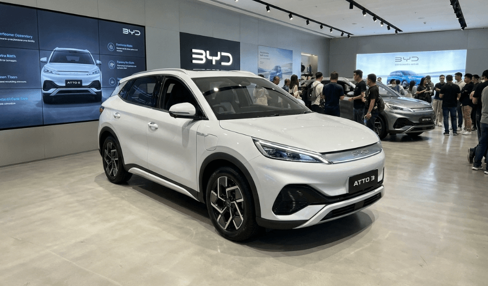 Crossover Listrik Semakin Ganas di Tahun 2026 Setelah BYD Atto 3 Hadir dengan Desain Dragon Face Futuristis dan Performa Super Responsif