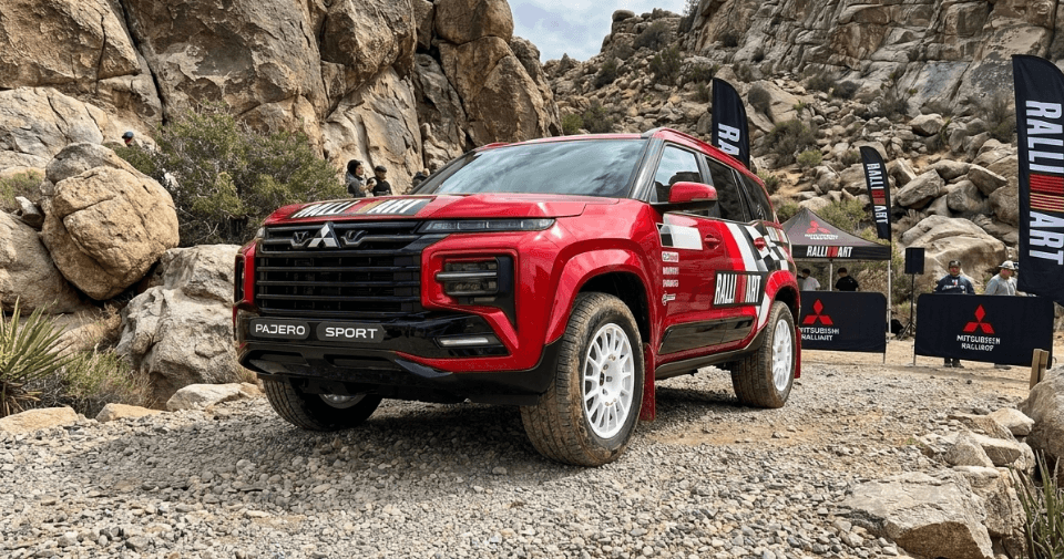 Mitsubishi Pajero 2026 Siap Mengaspal dengan Varian Ralliart yang Tangguh, SUV Legendaris Ini Kembali untuk Menantang Land Cruiser