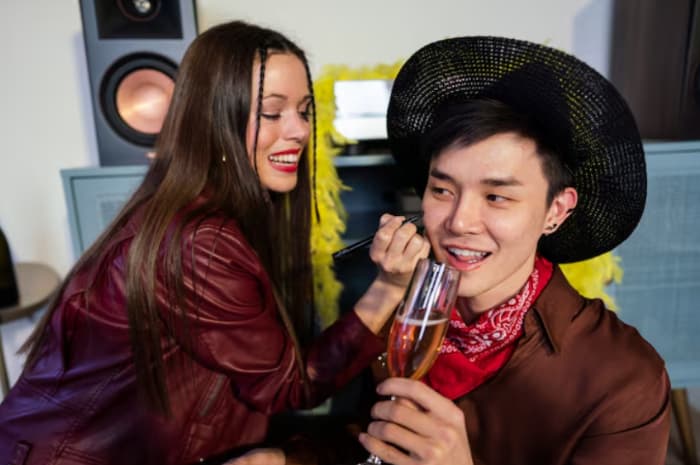 Bukan Sekadar Makan Malam, Ide Kencan Viral di TikTok Ini Bikin Momen Bersama Lebih Berkesan