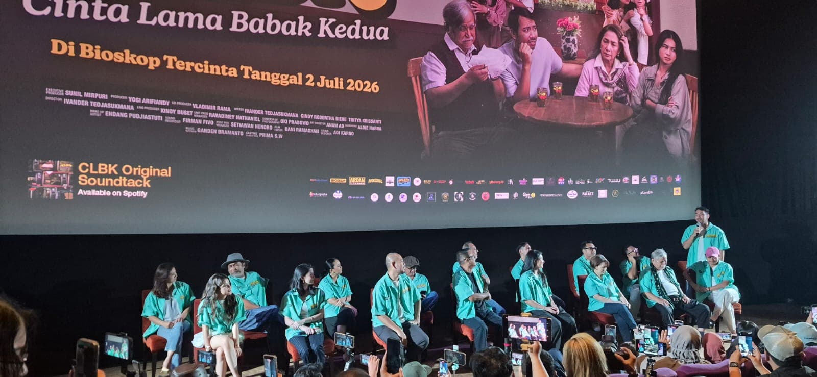 Adu Akting Slamet Rahardjo dan Widyawati dalam CLBK, Angkat Romansa Lansia dan Konflik Lintas Generasi