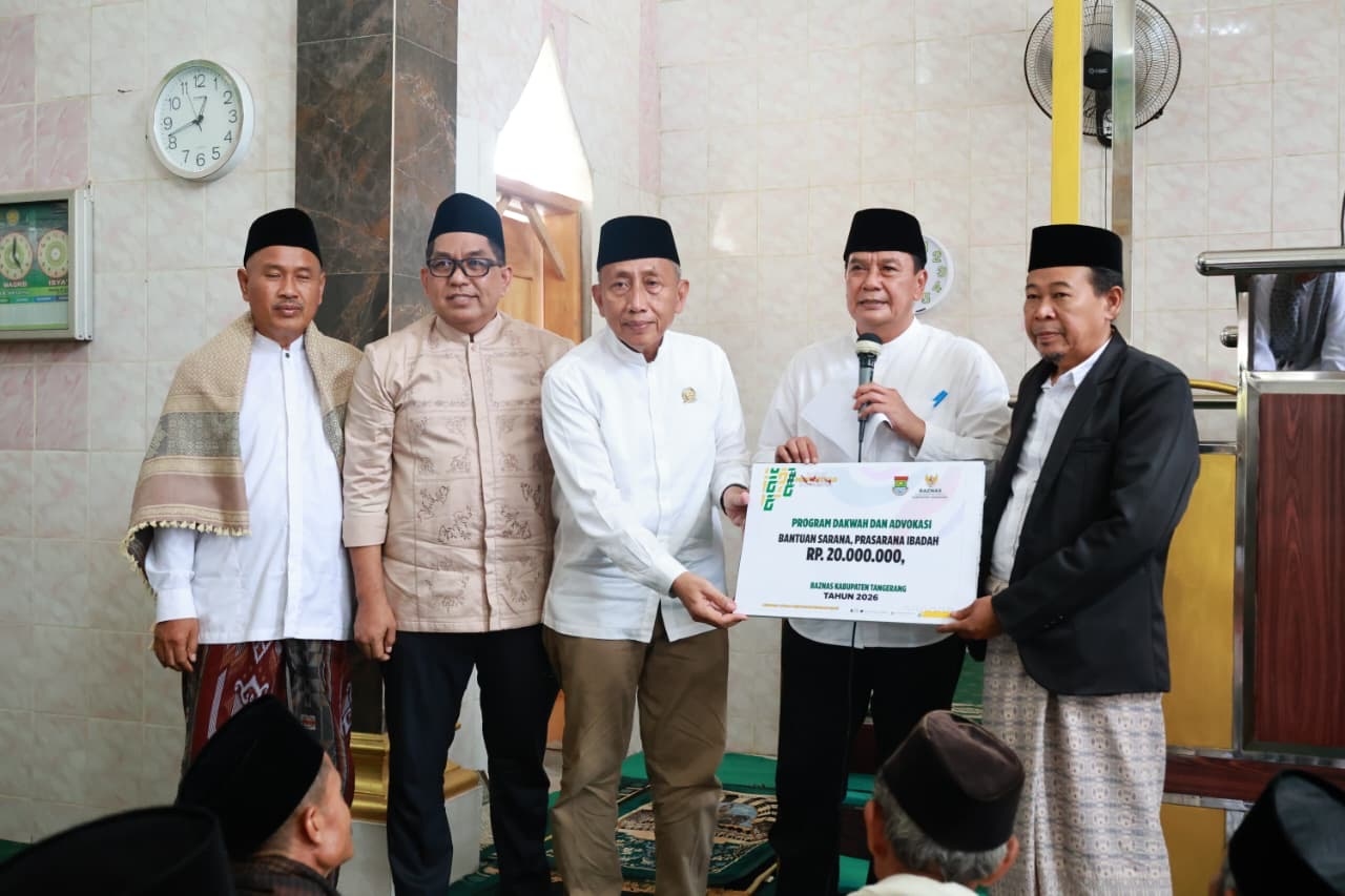 Bupati Maesyal Rasyid Jumling di Pagedangan, Serap Aspirasi dan Minta Doa untuk Pemadaman Kebakaran TPA Jatiwaringin