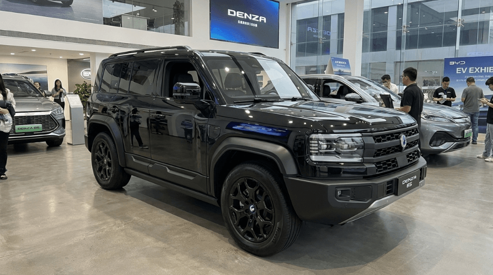 Rombak Total Definisi SUV Mewah, BYD Denza B5 Padukan Interior Sultan dengan Ketangguhan Penggerak AWD, Mampu Melesat 100 Km/Jam dalam 4,8 Detik