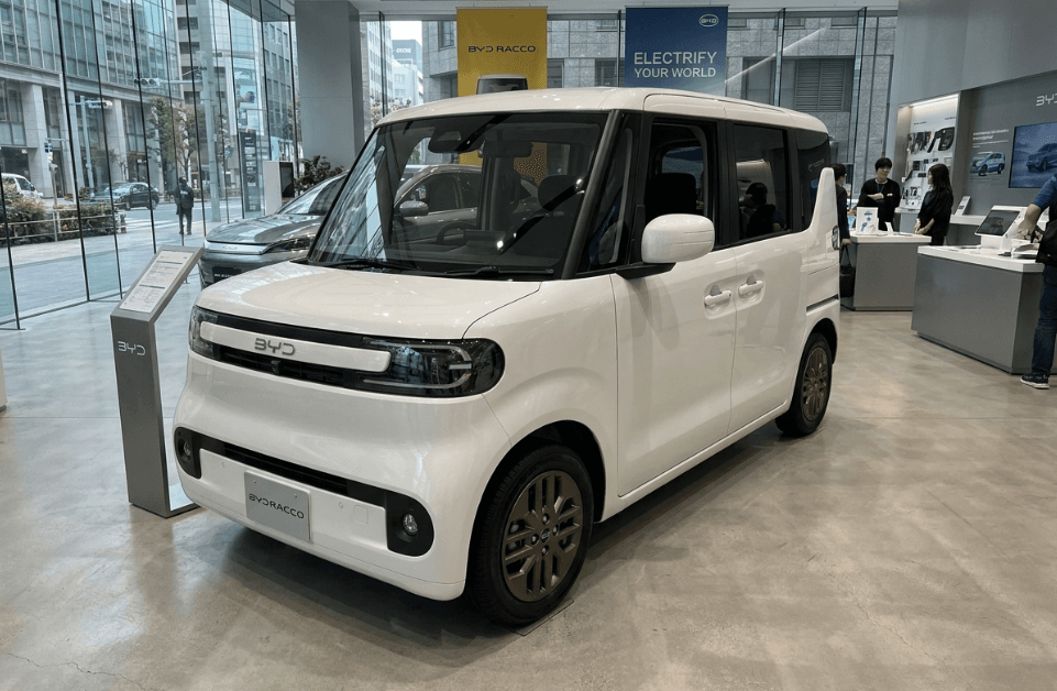 BYD Racco 300 Premium Tawarkan Interior Mewah Berwarna Putih dan Daya Jelajah Kompetitif, Jadi Incaran Baru Konsumen Jepang