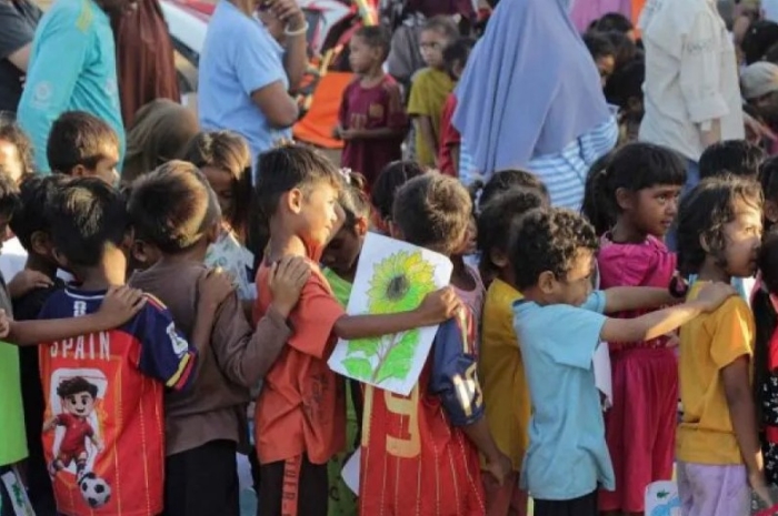 Trauma Healing hingga Perpustakaan Keliling Dilakukan agar Anak Korban Gempa NTT Pulih