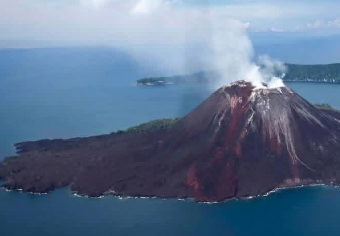 Cari Rombongan Jurnalis Hilang hingga Pulau Sertung, Tim SAR Terhalang Abu Gunung Anak Krakatau