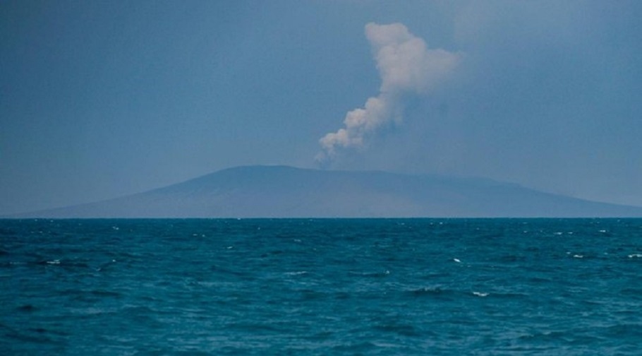 Muncul Daratan Baru 30,3 Hektare di Dekat Gunung Anak Krakatau