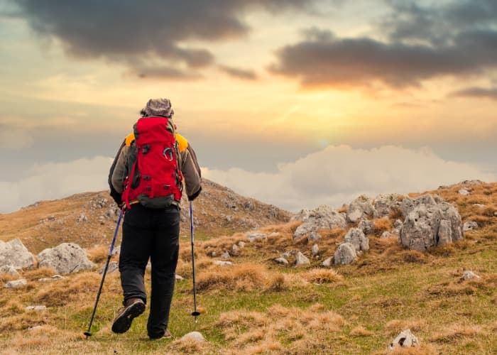 4 Tips Aman Mendaki Gunung di Jalur Terjal yang Wajib Kamu Tahu, Terutama Bagi Pemula