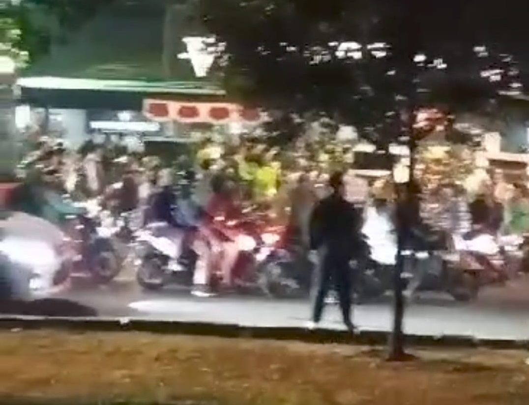 Buntut Keributan di Ayam Bakar Wong Solo Tebet, Youtuber Laurendra Laporkan Ojol ke Polisi
