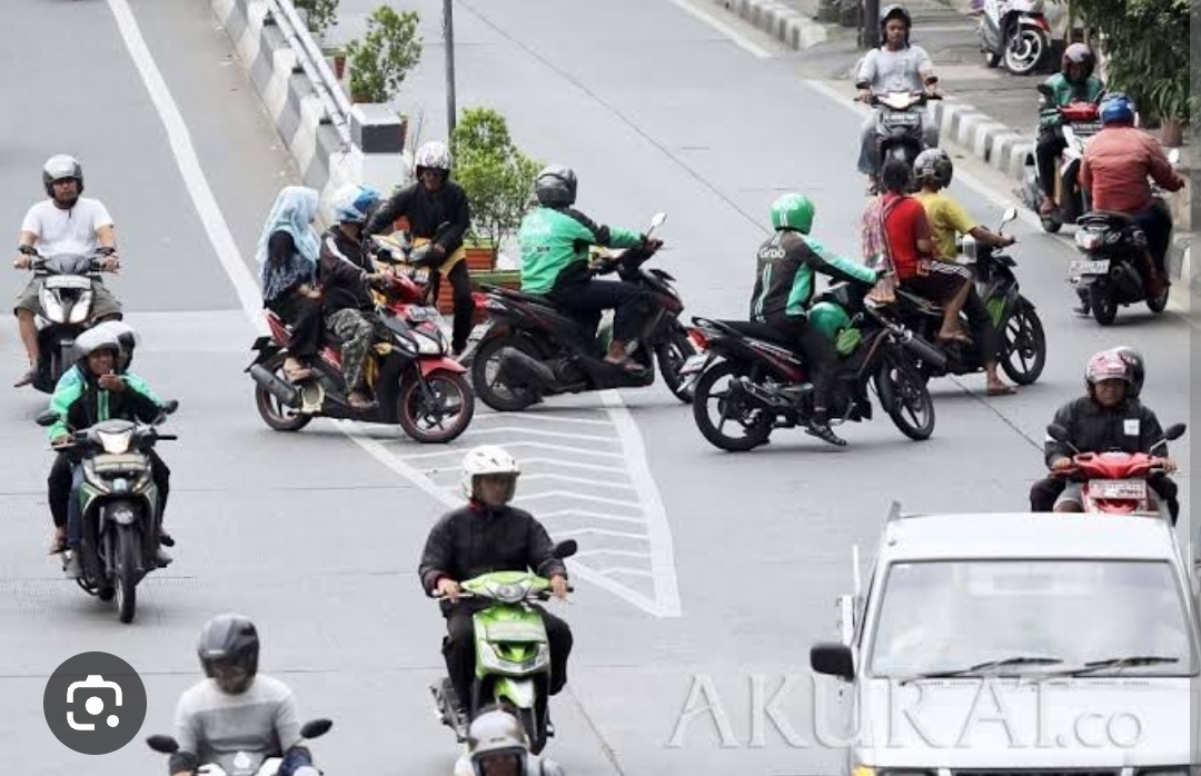 1.965 Kendaraan Bermotor Lawan Arah di Sejumlah Ruas Jalan Jakarta
