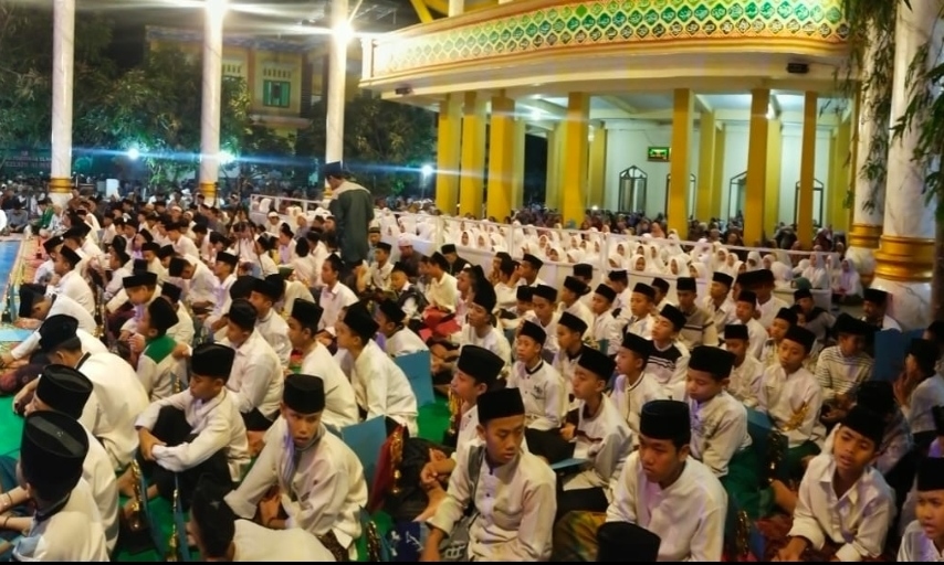 5000 Jamaah Hadiri Manaqib Kubro-Haul Nyai Nadziroh Ponpes Kebon Kelapa Al Ma'rifah, 269 Santri Dapat Hadiah