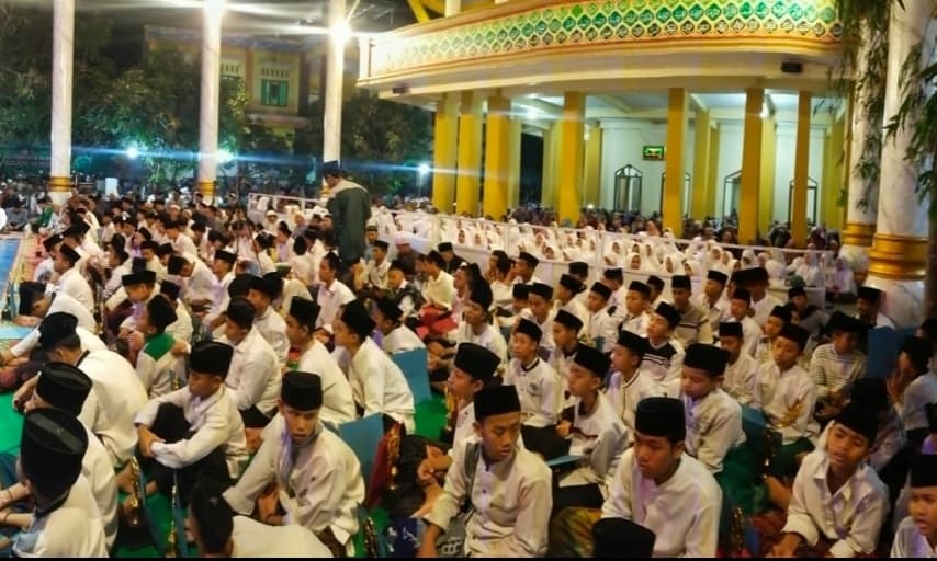 5000 Jamaah Hadiri Manaqib Kubro-Haul Nyai Nadziroh Ponpes Kebon Kelapa Al Ma'rifah, 269 Santri Dapat Hadiah