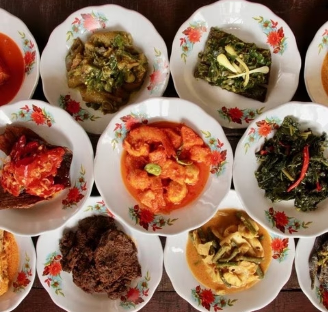 6 Rekomendasi Rumah Makan Nasi Padang di Jakarta, Lamak Bana!