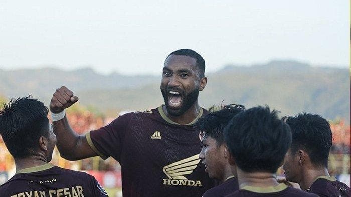 Persija Incar Bek Asing Yuran Fernandes dari PSM Makassar, Bersaing dengan Persib Bandung