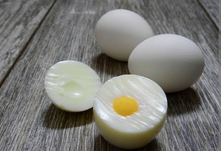 Telur Rebus Tak Pernah Semudah Ini, Rahasianya Cuma Satu Bahan Ini