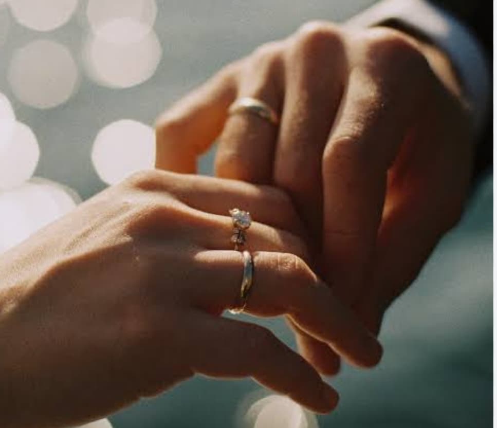 Cara Memakai Cincin atau Letak Cincin di Jari Bisa Ungkap Kepribadian Seseorang? Ini Faktanya!