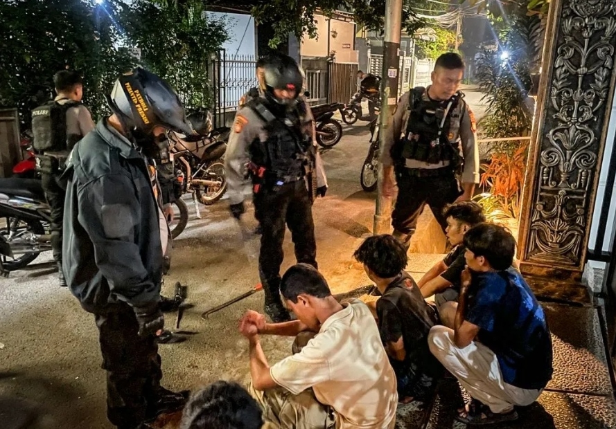 Polisi Kejar-kejaran Pelaku Tawuran, Enam Remaja Bawa Senjata Tajam Ditangkap