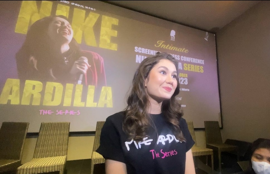 Peran Utama di Film Nike Ardilla The Series, Zoe Abbas Jackson Belajar Bahasa Sunda 90an hingga Bernyanyi