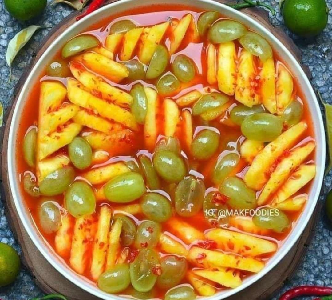 RESEP Asinan Buah Pedas Manis Asem Seger, Bikin Melek Banget