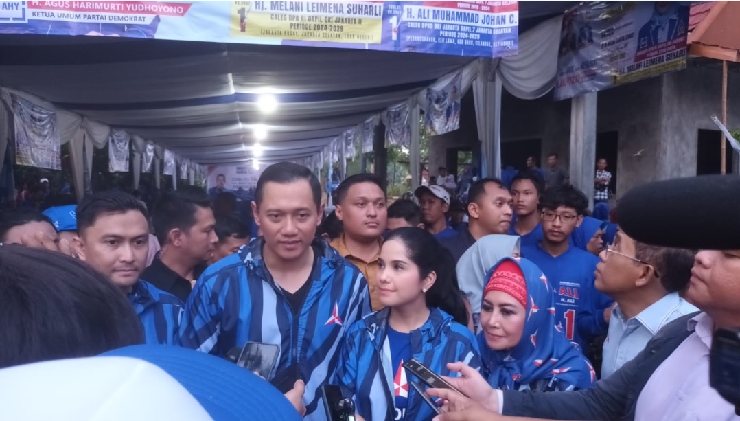 Kampanye di Pesanggrahan, AHY Didampingi Caleg Melani dan Ali Johan, Targetkan Raih Kursi DPR dari Tiga Dapil Jakarta
