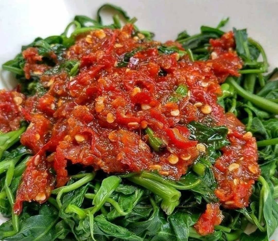 Resep Sederhana Rujak Kangkung yang Enak, Bisa Buat Lauk Atau Cemilan, Dijamin Seger