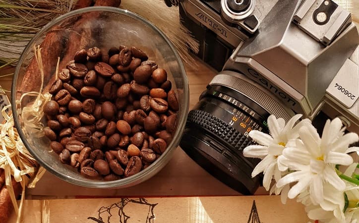 10 Rekomendasi Parfum Aroma Kopi, Cocok untuk Pria atau Wanita