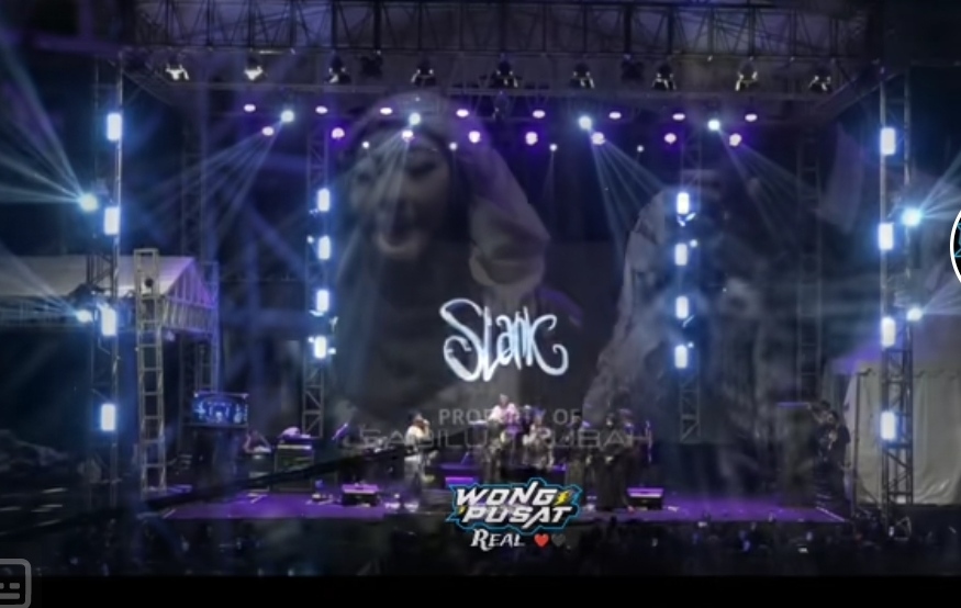 KONSER SLANK DI PENGAJIAN, Moment Kaka Bernyanyi Bareng Gus Iqdam dan Haji Beky Lagu Ku Tak Bisa