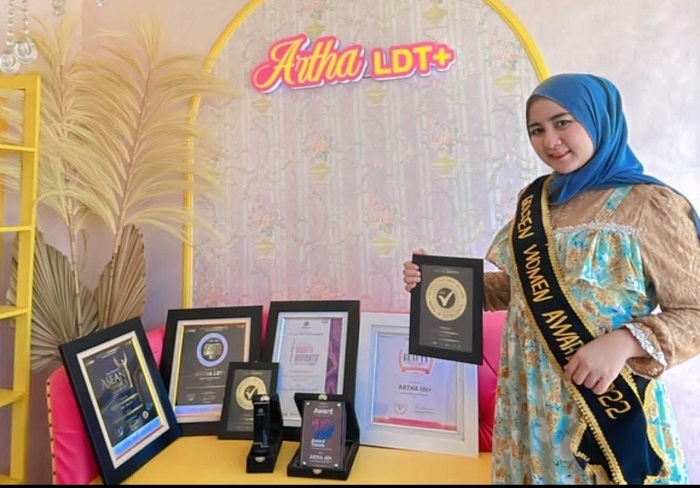 Ternyata Ini Sosok Wanita Muda yang Sukses Bangun Brand Kosmetik Artha LDT+ Hingga Raih Omzet Miliaran