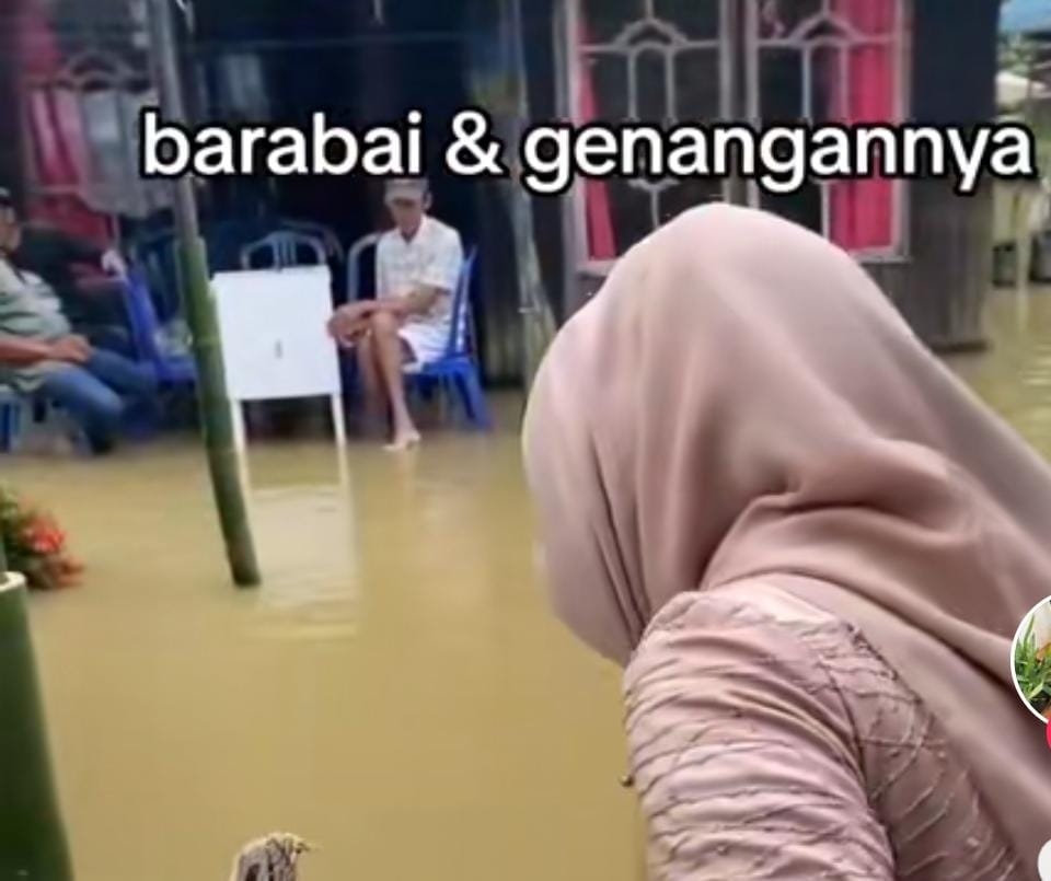 Viral! Acara Nikahan di Kalimantan Selatan Tetap Digelar Meski Dikepung Banjir