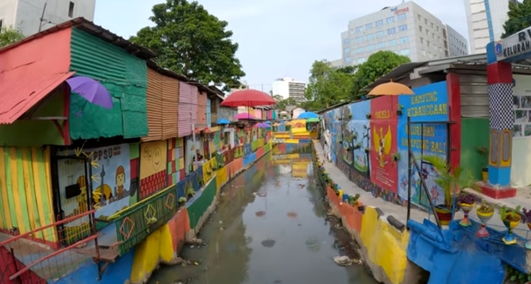 Penampakan Kampung Bali di Jakarta, Unik Asal Usulnya, Kini Tertata Warna-warni dan Warganya Sehat