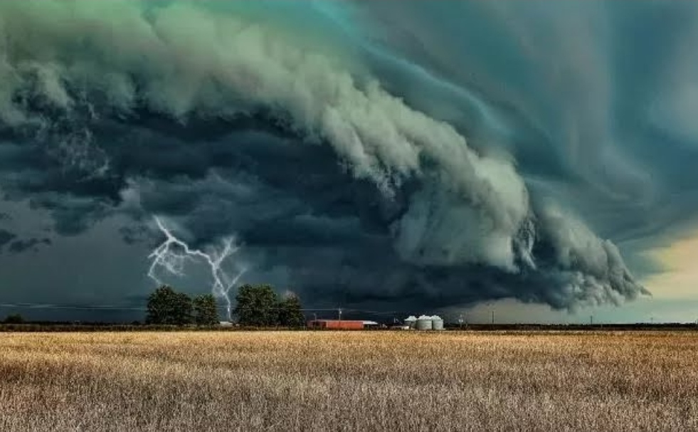 Angin Puting Beliung Telan 2 Korban Jiwa di Deli Serdang, Masyarakat Diminta Waspada