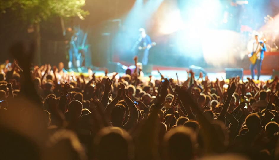 Catat dan Jangan Sampai Terlewatkan Jadwal Konser Musik di Surabaya bulan Mei 2024