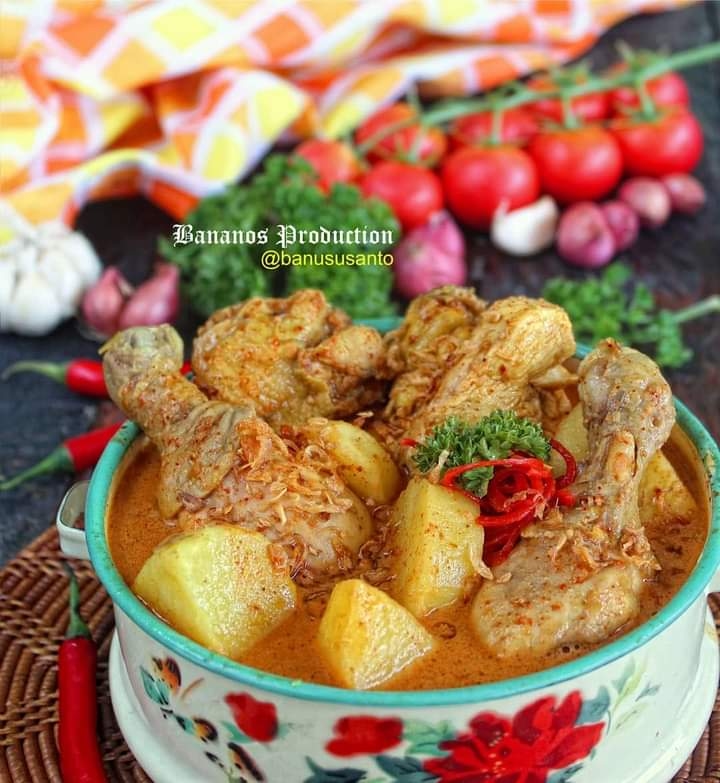 Resep Gulai Ayam Kentang Bumbunya Meresap sampai Dalam, Rasanya Nendang Banget