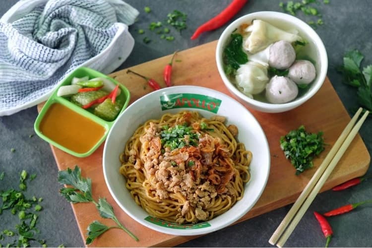 Berikut 6 Rekomendasi Warung Mie Ayam Enak di Jakarta Selatan yang Patut Dicoba,