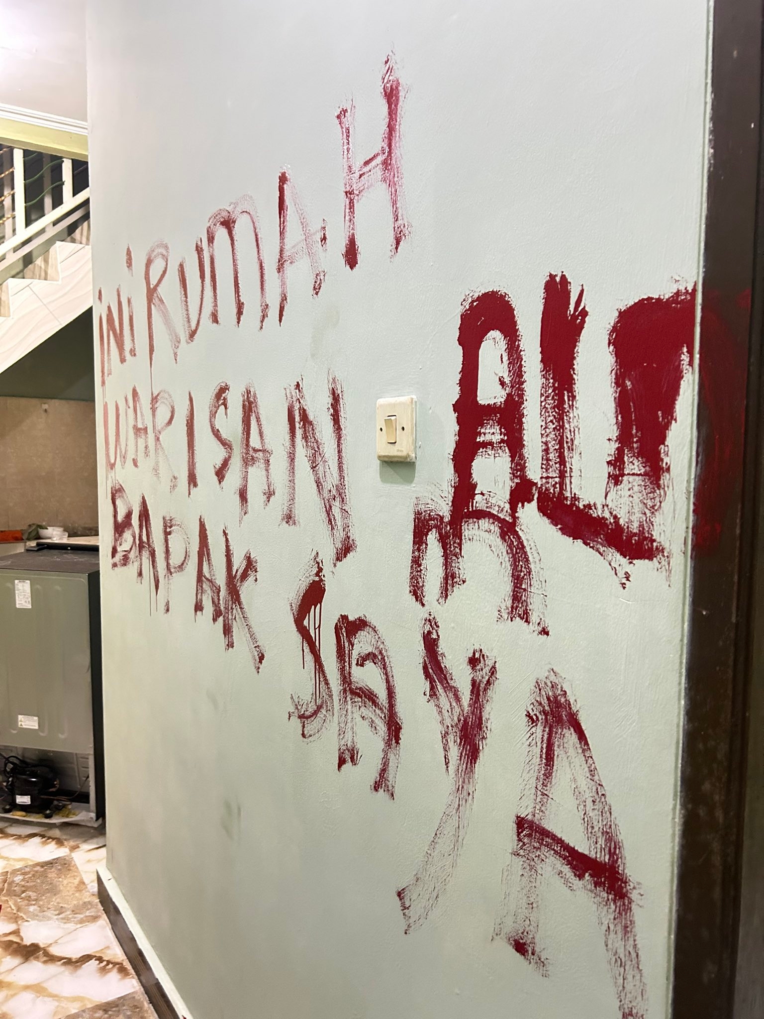 Viral! Tak Ikhlas Karena Rumah Dikontrakan Ibunya, Warganet Curhat Dapat Pesan Ancaman Dari Sang Anak