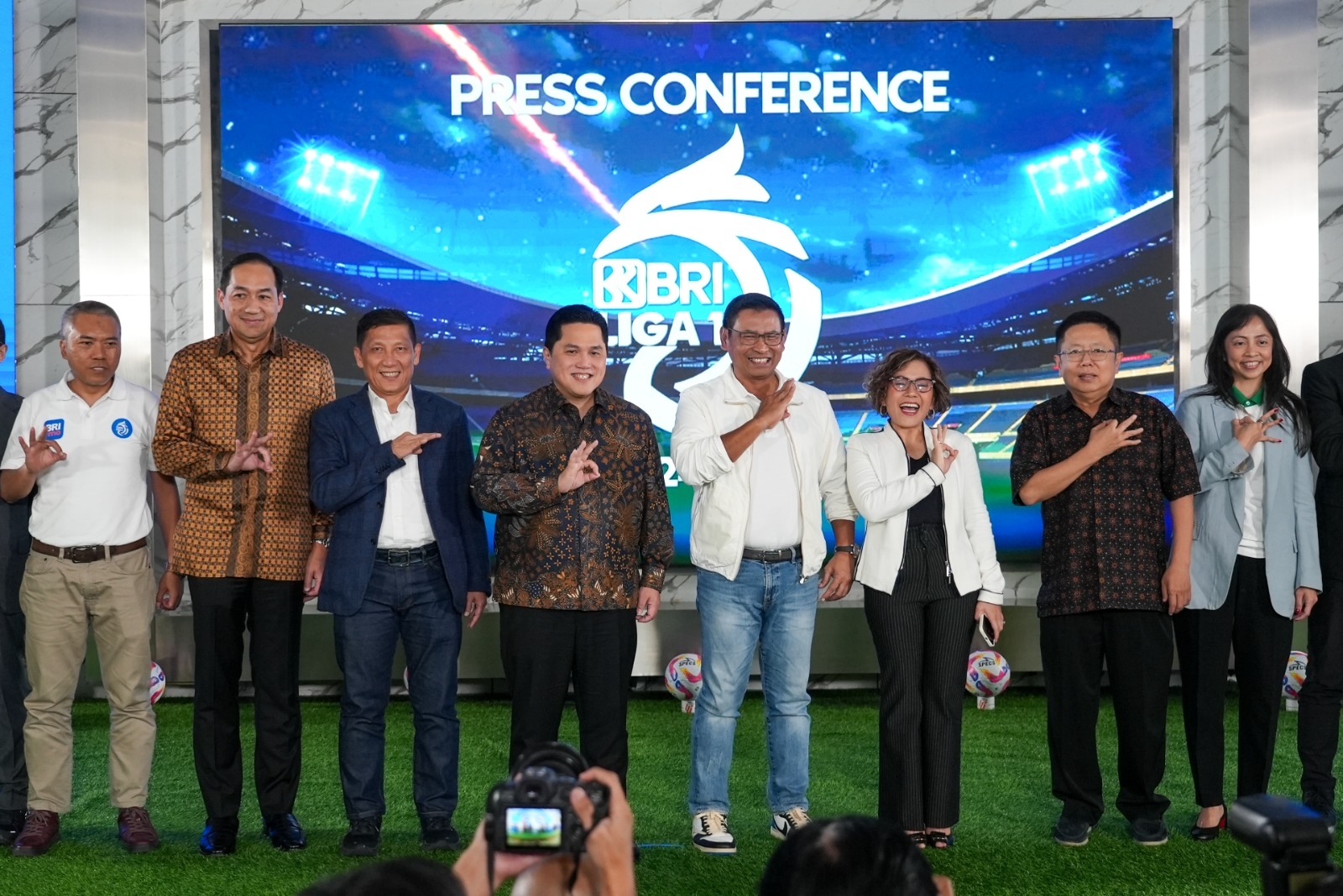 HEBAT! Ciptakan Perputaran Ekonomi Rp10,42 Triliun, BRI Kembali Jadi Sponsor Utama Liga 1 2024-2025