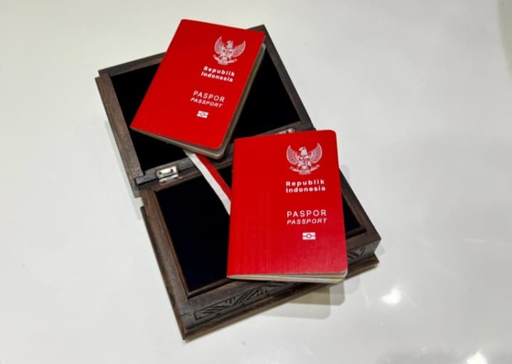 Ternyata Ini Perbedaan Paspor dan Surat Perjalanan Laksana Paspor, Serupa Tapi Tak Sama