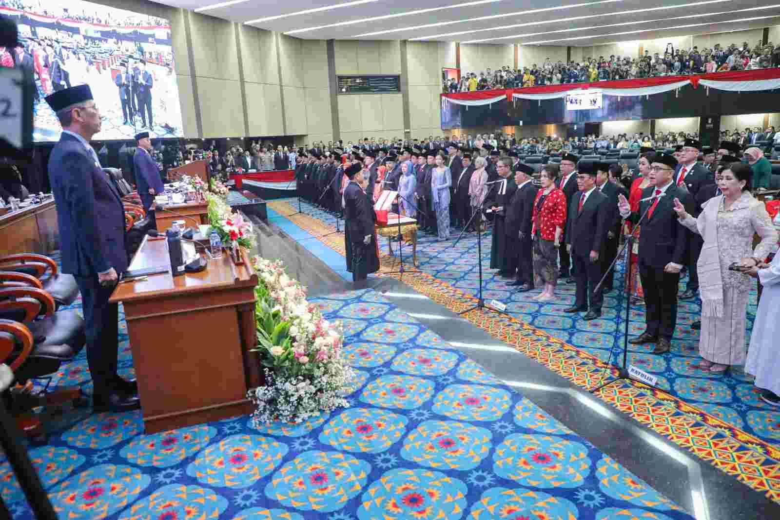 Hadiri Pelantikan 106 Anggota DPRD DKI Baru Periode 2024-2029, Heru Budi Beri Pesan Ini Sebelum Menjalankan Tugas