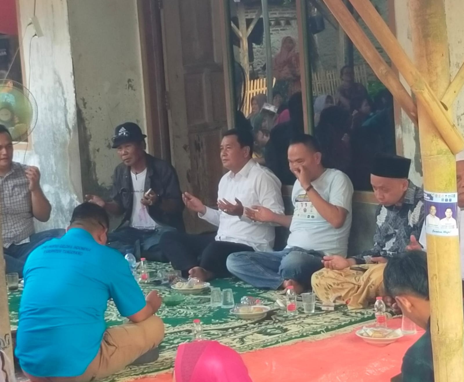 Tokoh Agama dan Warga Cikareo Dukung dan Doakan Pasangan MADANI Menang Pilkada Tangerang 2024