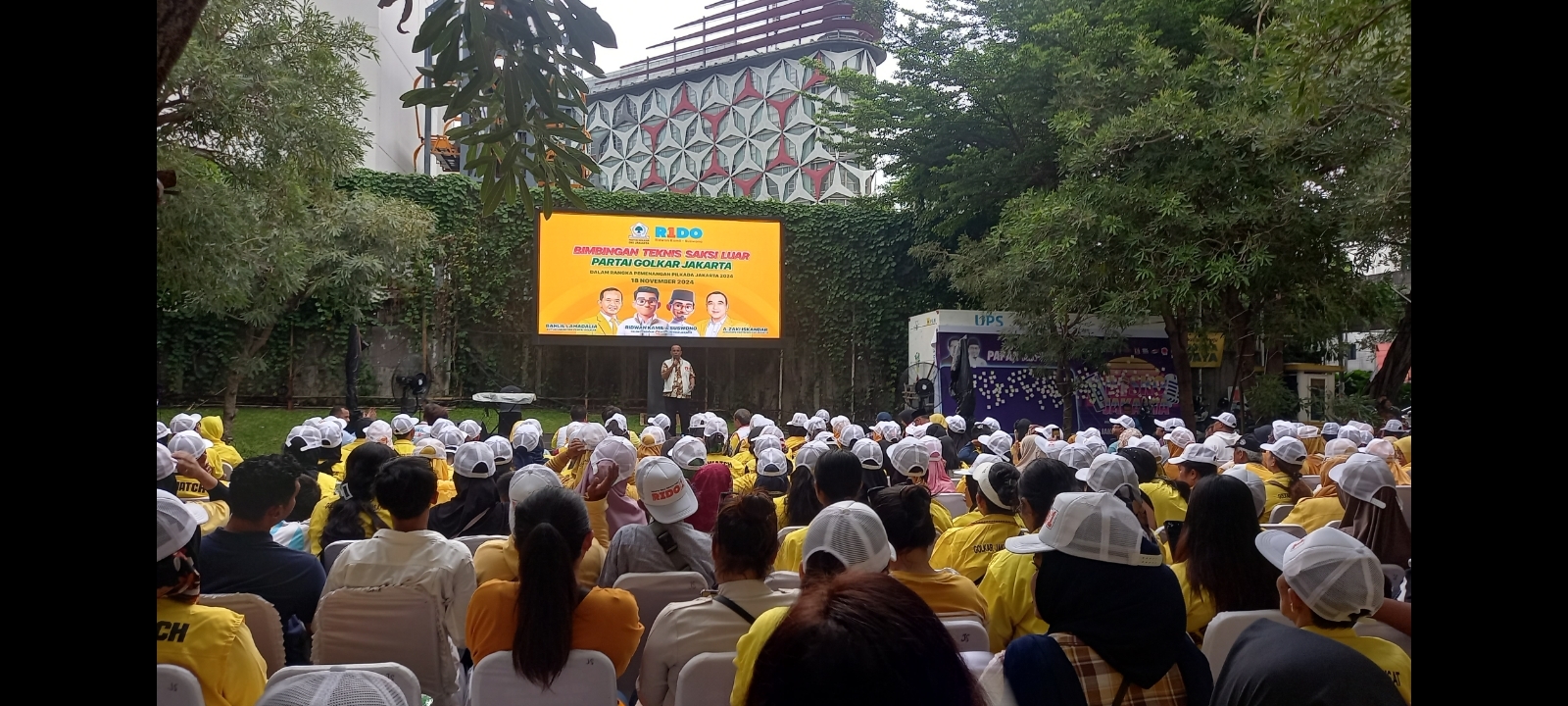 Usai Bimtek Saksi, Kader Golkar Jakarta Langsung Bekerja Datangi Rumah-rumah Ajak Warga Pilih RIDO
