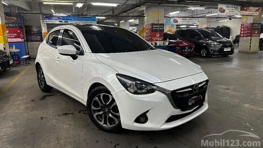 Mobil Bekas Mazda 2 GT Matic 2014, Desain Elegan dan Sporty, Pilihan Hatchback yang Lebih Murah Dari Toyota Agya